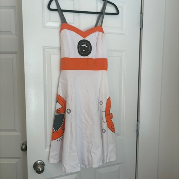 BB8 Dress TORRID x Her universe - Picture 2 of 5